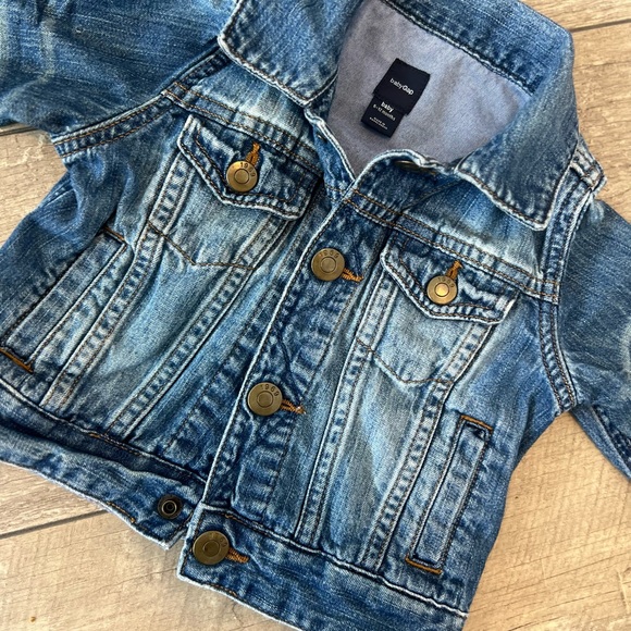 Gap Denim Jacket - Picture 2 of 8